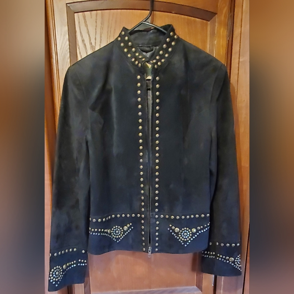 **SALE** **SALE**      Vintage Scully women's studded boar suede jacket - Black